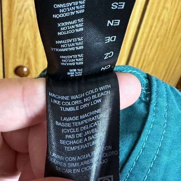 Kuhl Teal Midrise Bermuda Outdoorsy Athletic Athleisure Midi Cargo Shorts Size 4 - Picture 9 of 11